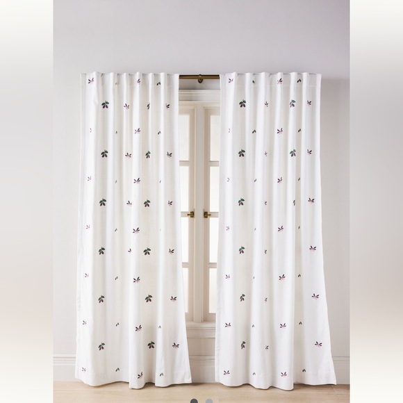 NIBFall Icons EmbroideredCotton 2/ Curtain Size: 96